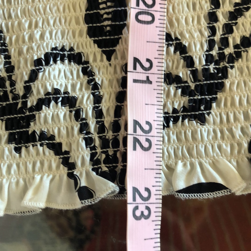 White House Black Market silk blouse with ruched bottom hem - Picture 6 of 7